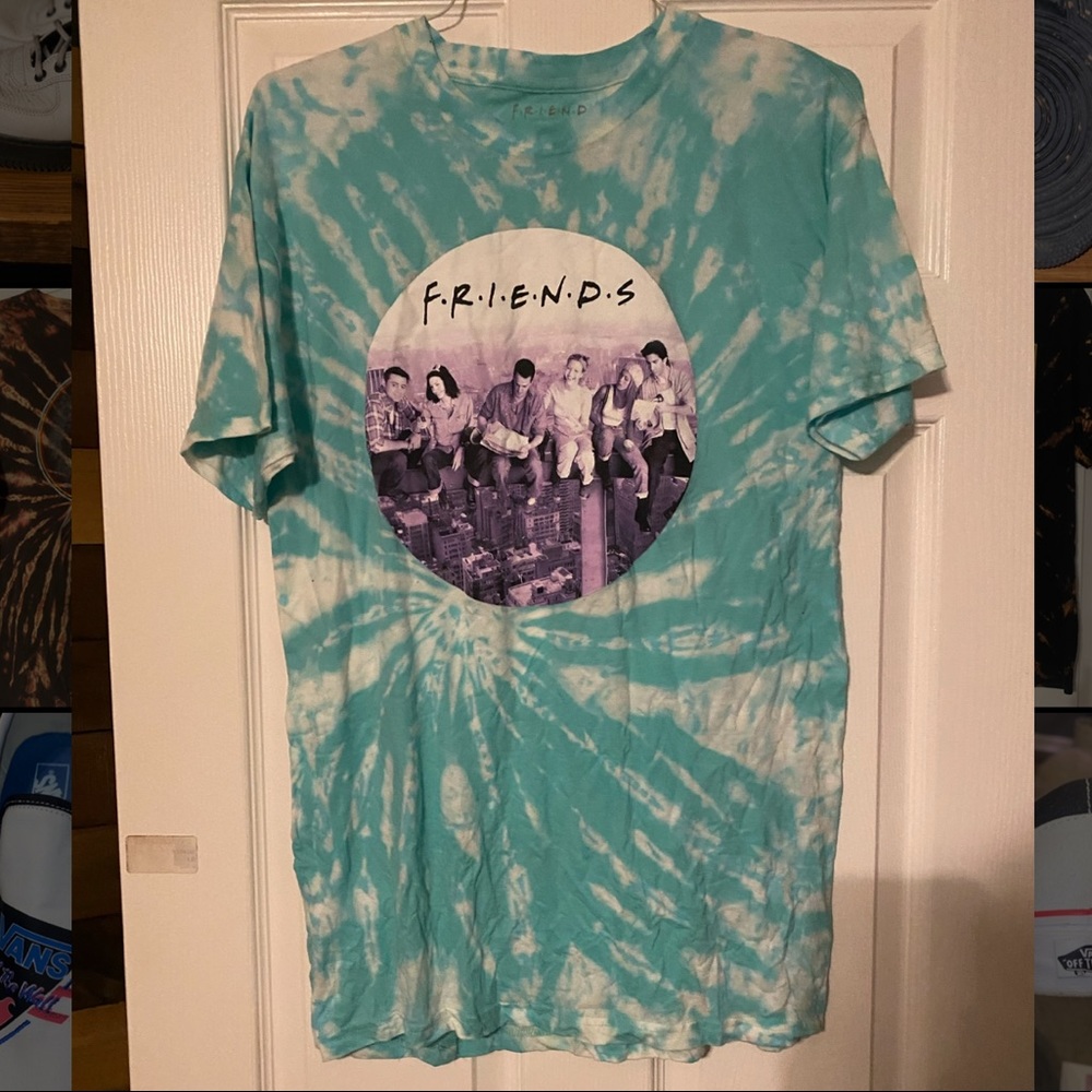 “Friends” bleached tee